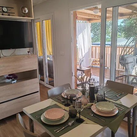 Annika Mar キャンプ場 *