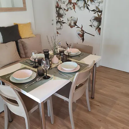 Annika Mar 塞尔瑟