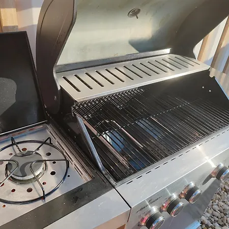 Annika Mar Camping Selce