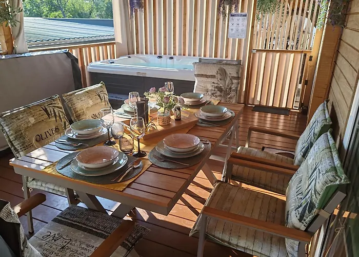 Annika Mar Campeggio